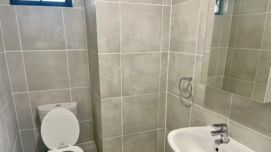 To Let 1 Bedroom Property for Rent in Greenbay Eco Estate Western Cape